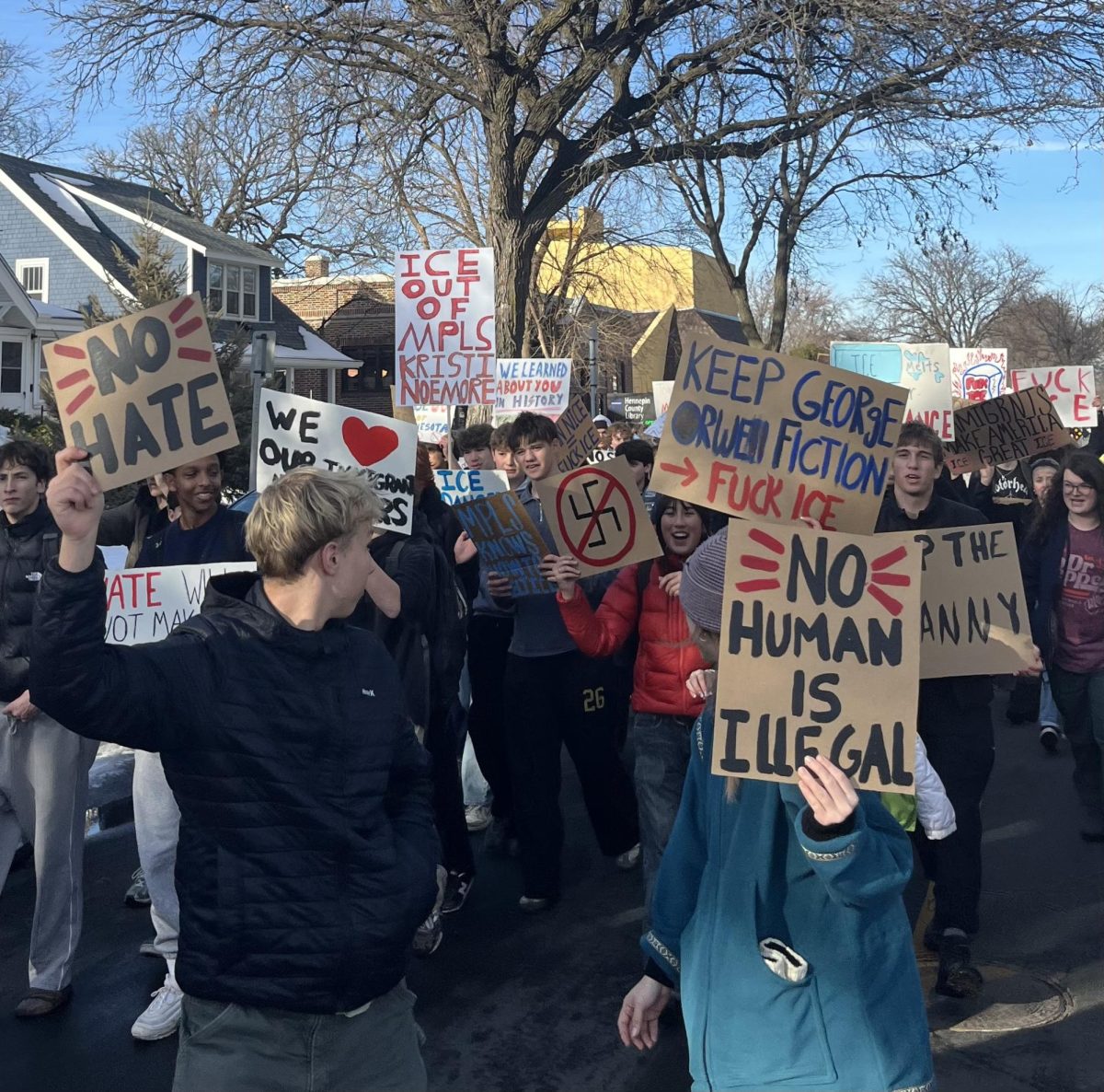 Roosevelt Students Organize Walk Out to Protest ICE