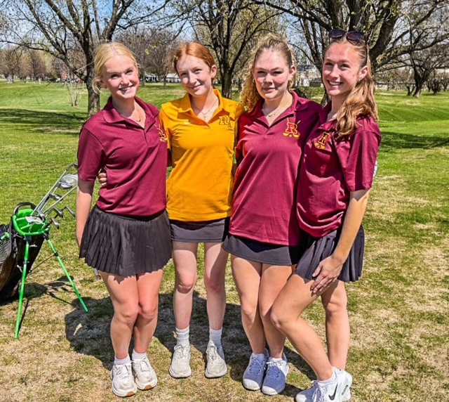 Signe Boler, Gwyn Jarrett, Summer Newgard, Ellie Hugnerd